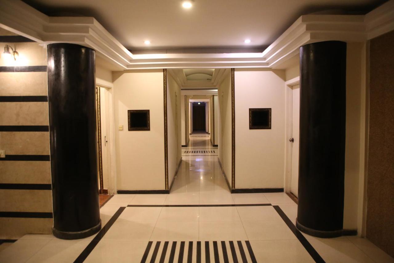 Carlton Tower Hotel Lahor Kültér fotó