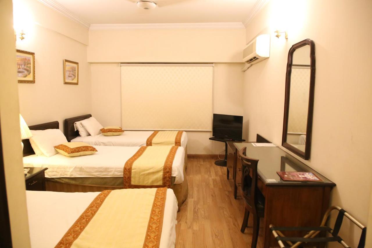 Carlton Tower Hotel Lahor Kültér fotó