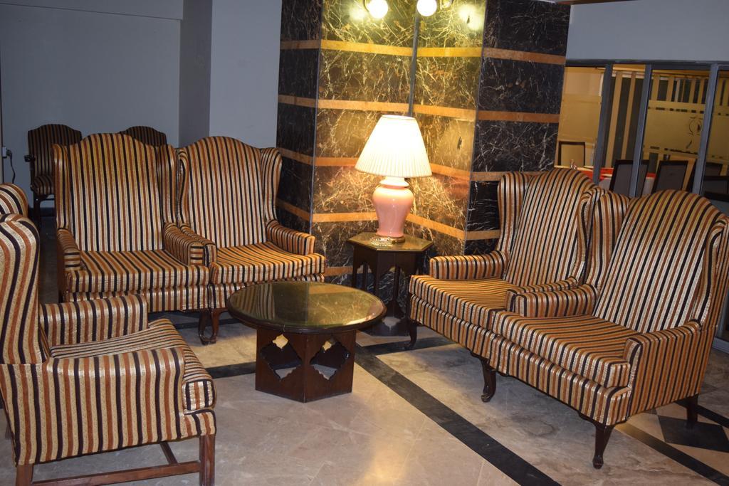 Carlton Tower Hotel Lahor Kültér fotó